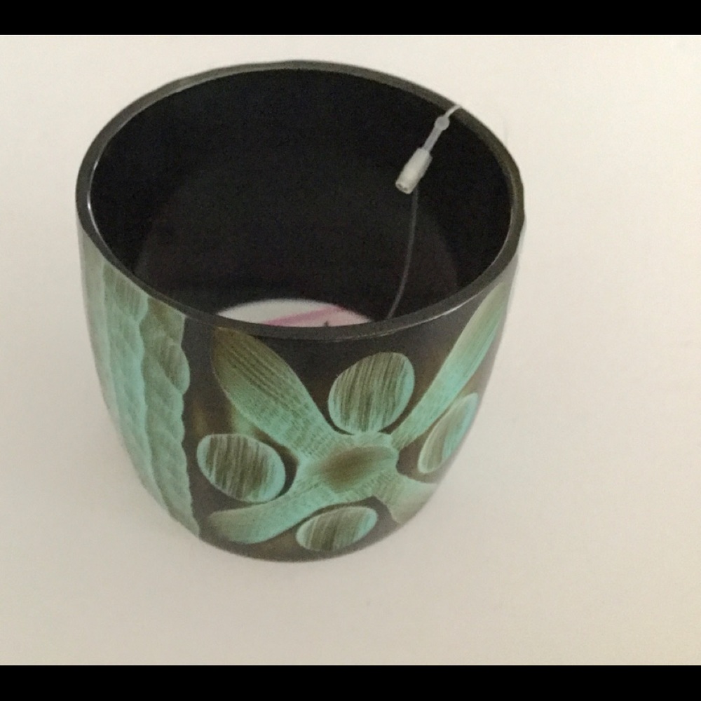 NEW HAWAIIAN green wide cuff bracelet Polynesian/tiki/tribal women’s jewelry
